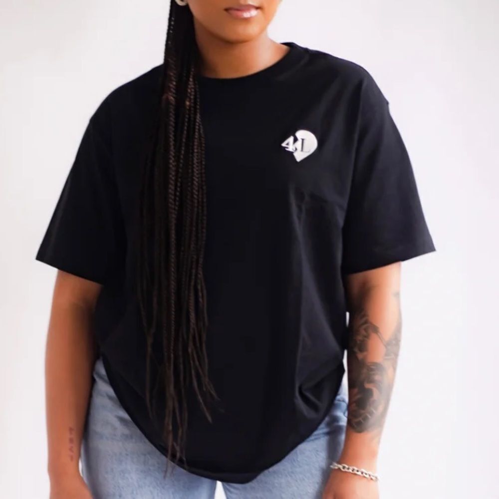 A Forever Thing 4L T-Shirt BLK L Nwt in packaging